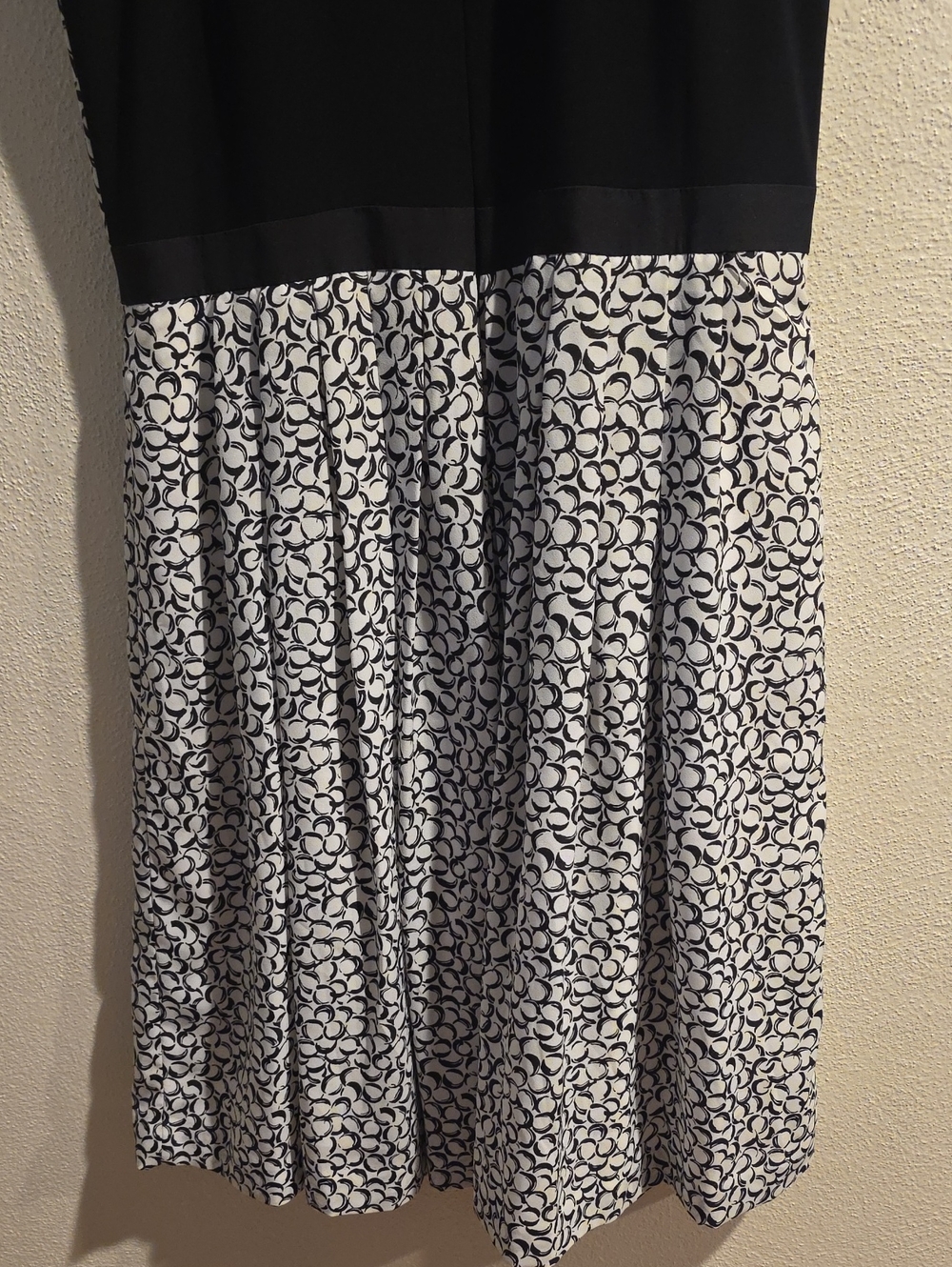 NWT White House Black Market Pleated Halter Style Dress - Picture 8 of 9